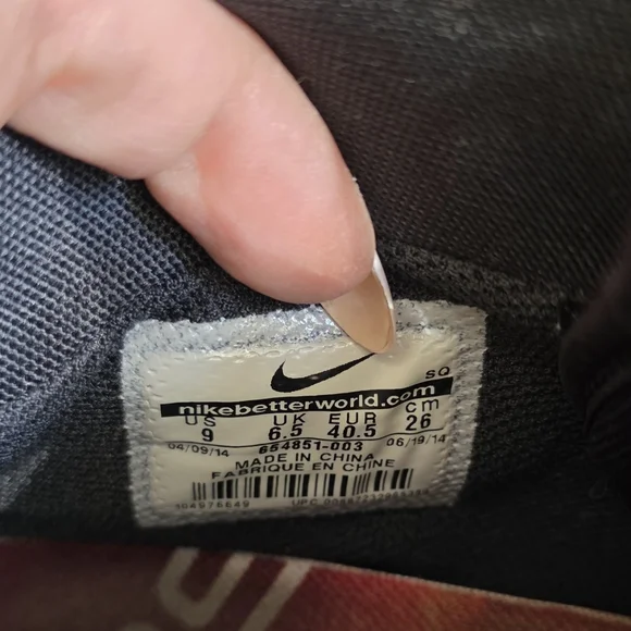 Nike High-Top Sneakers in Black Size 9 Women - Picture 7 of 7